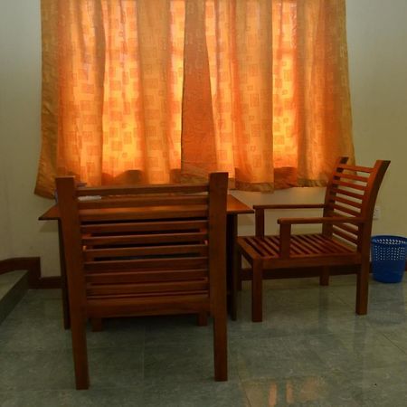 Hotel mandakini Battaramulla Bagian luar foto