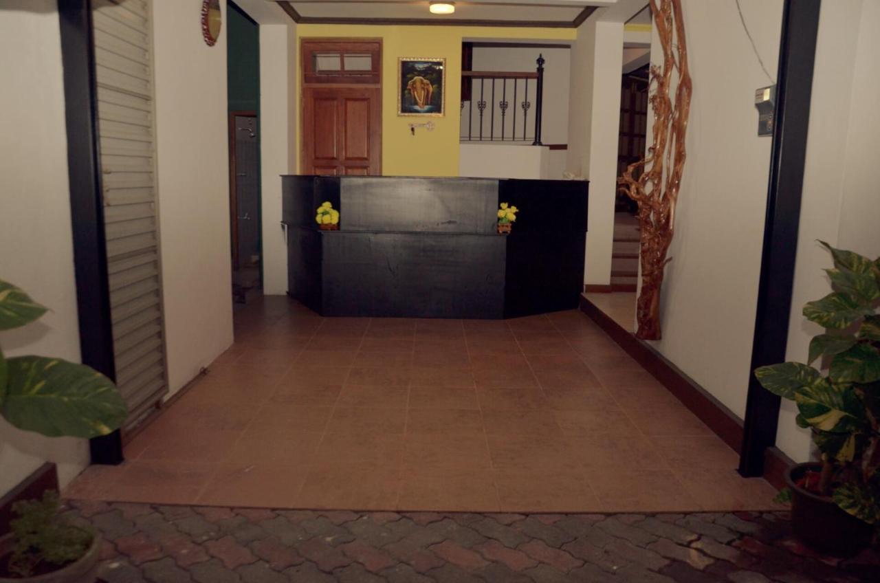 Hotel mandakini Battaramulla Bagian luar foto